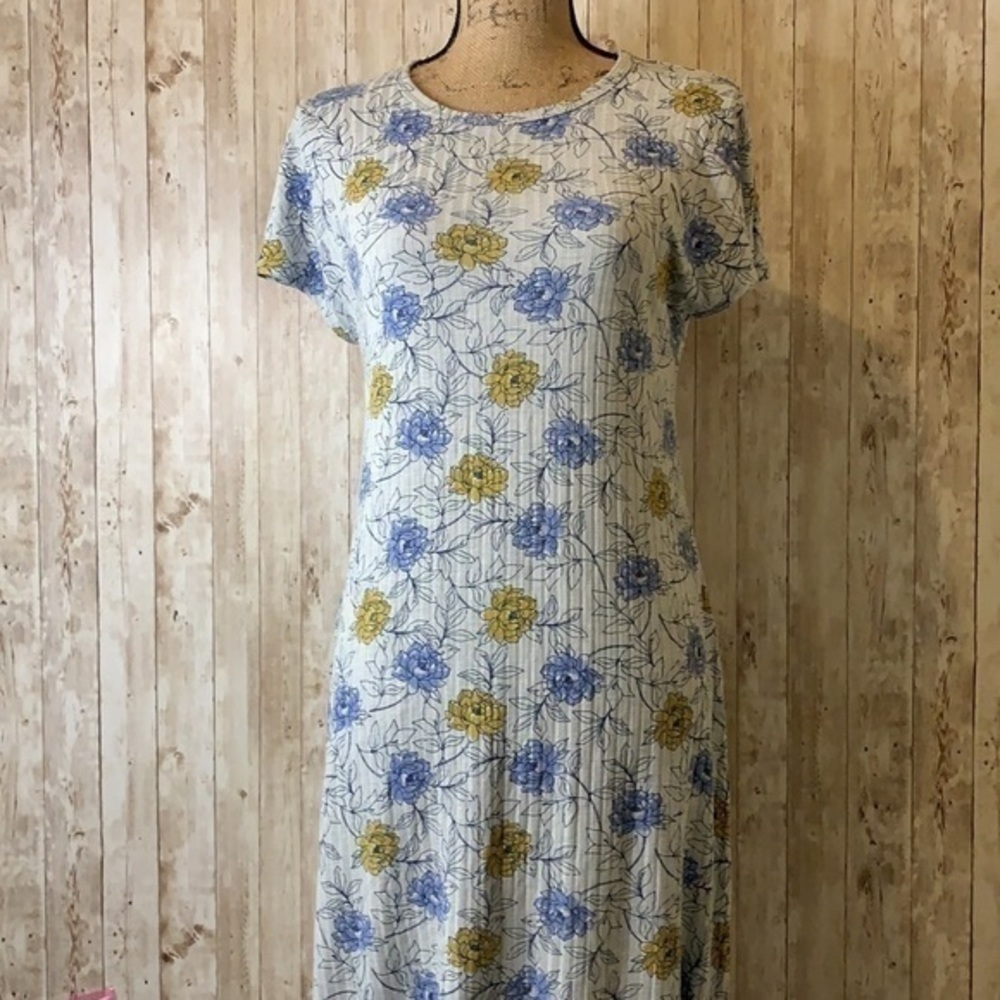 🐺LulaRoe Maria Light Grey Blue Floral T-Shirt Maxi Dress